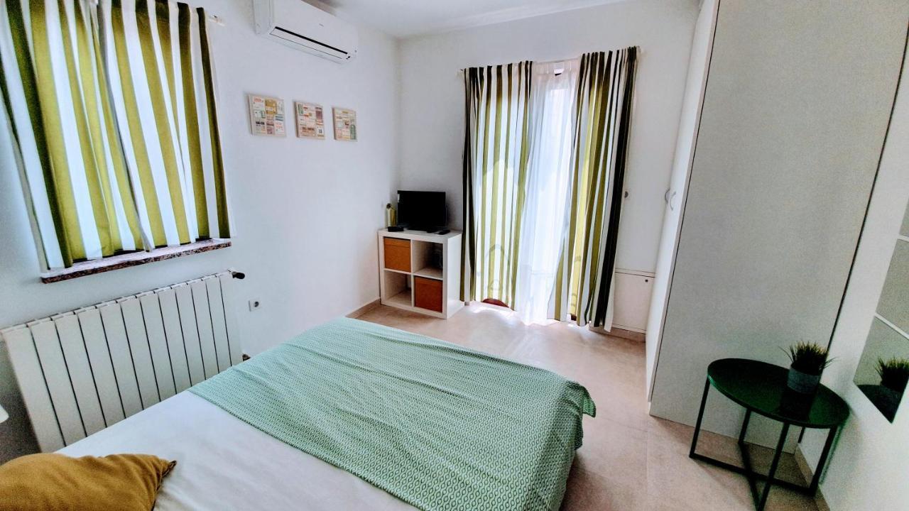 Apartments Villa Alba ポレッチ エクステリア 写真