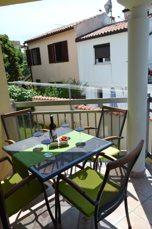 Apartments Villa Alba ポレッチ エクステリア 写真